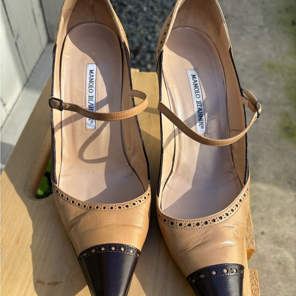Manolo Blahnik Beige and Black Heels